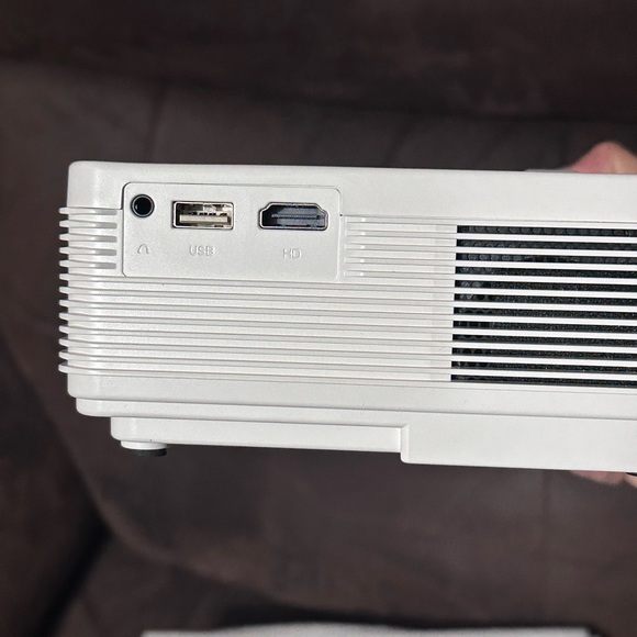 Indoor Projector - Picture 5 of 7